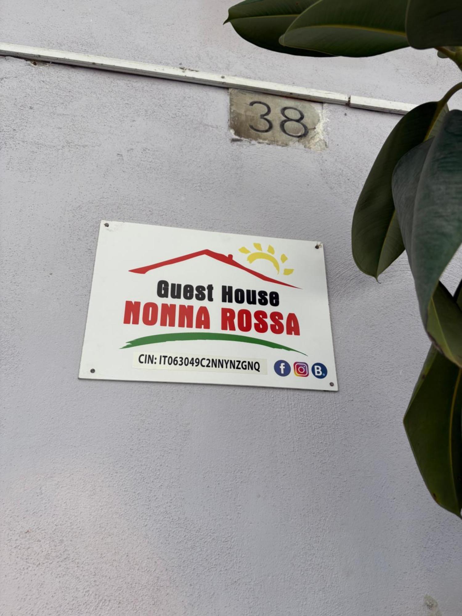 Guest House “Nonna Rossa” Naples Extérieur photo